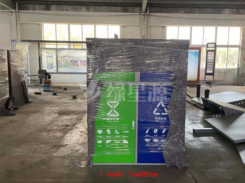山東分類垃圾箱發貨（huò）案例配圖（tú）一